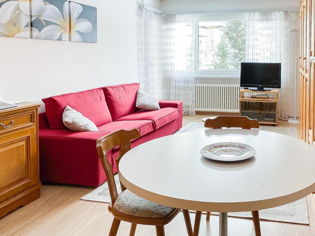Zentrale Wohnung In St. Moritz Mit Grossem Balkon Exterior foto