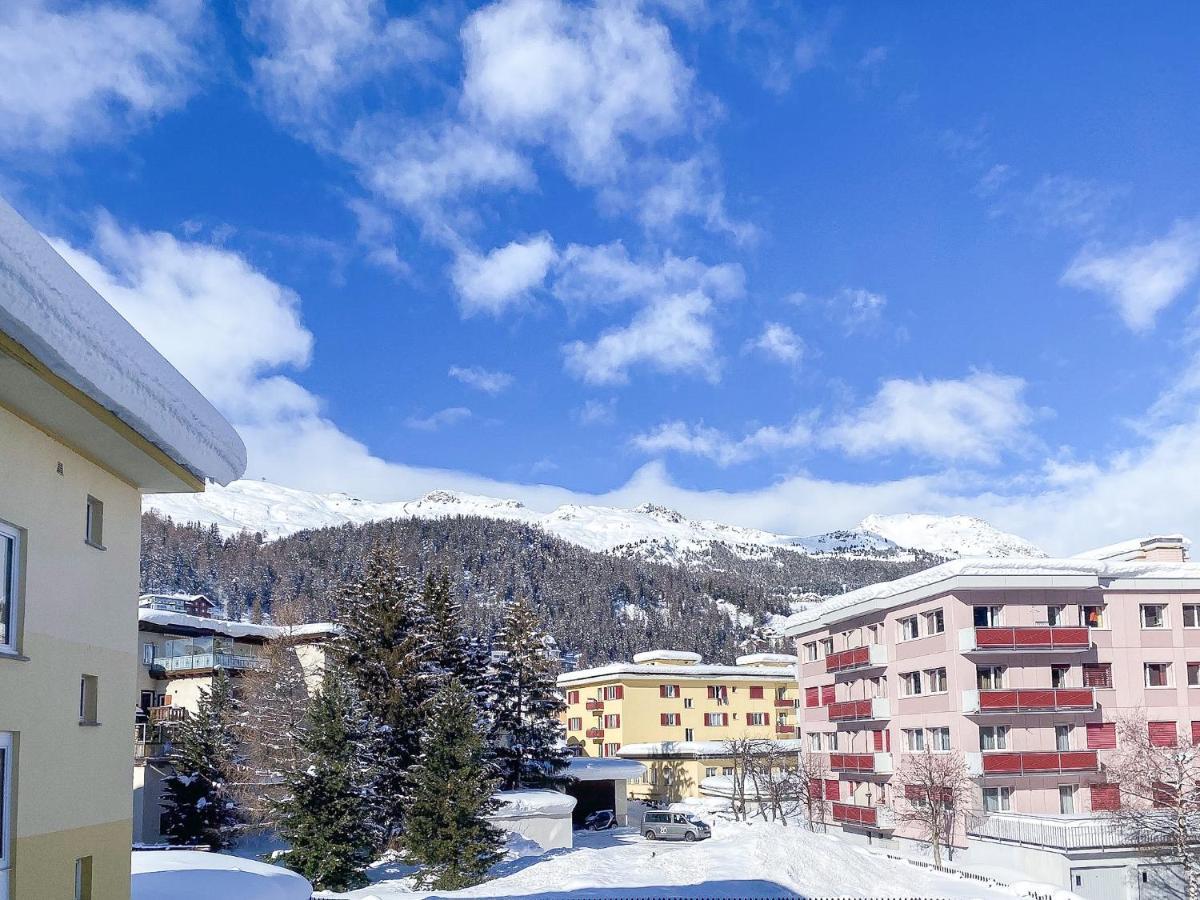 Zentrale Wohnung In St. Moritz Mit Grossem Balkon Exterior foto