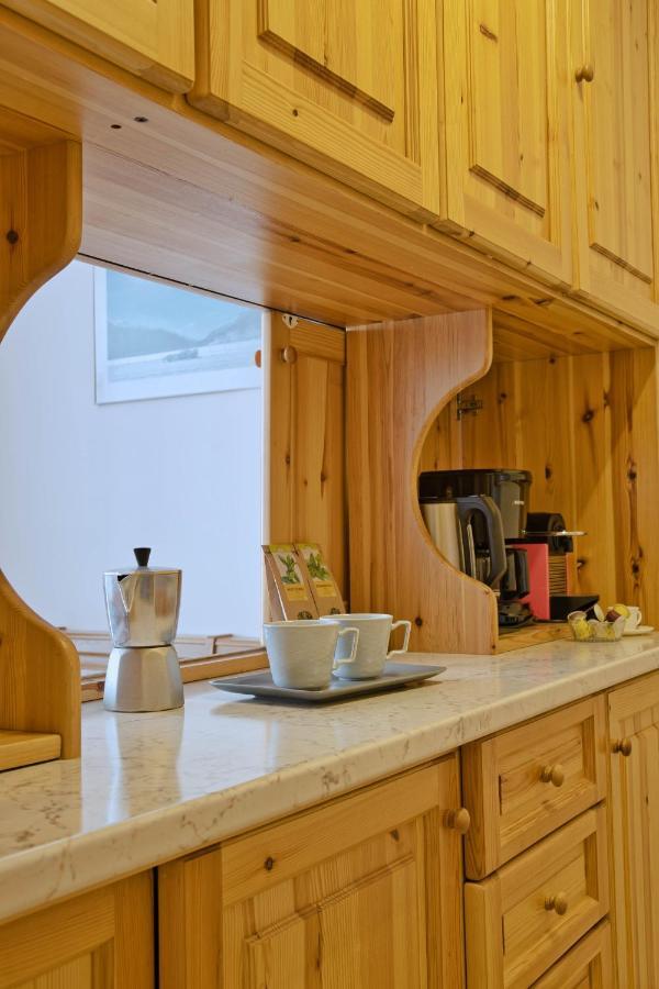 Zentrale Wohnung In St. Moritz Mit Grossem Balkon Exterior foto
